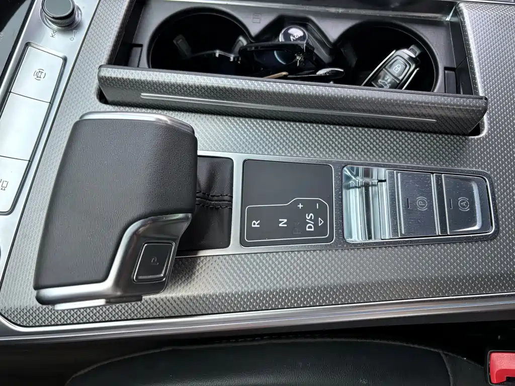 AUDI A6L 2023
