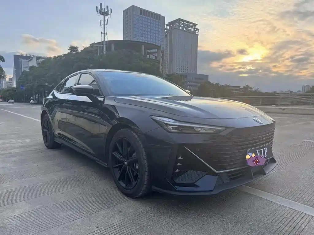 CHANGAN UNI-V 2023