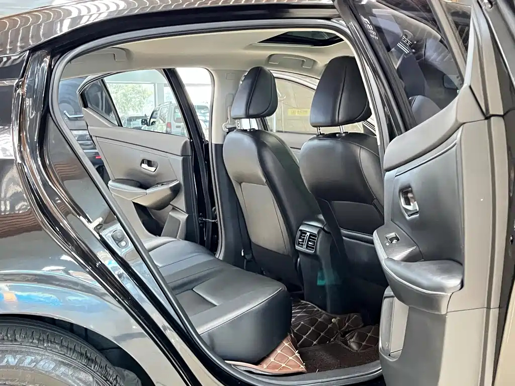NISSAN SYLPHY 2021