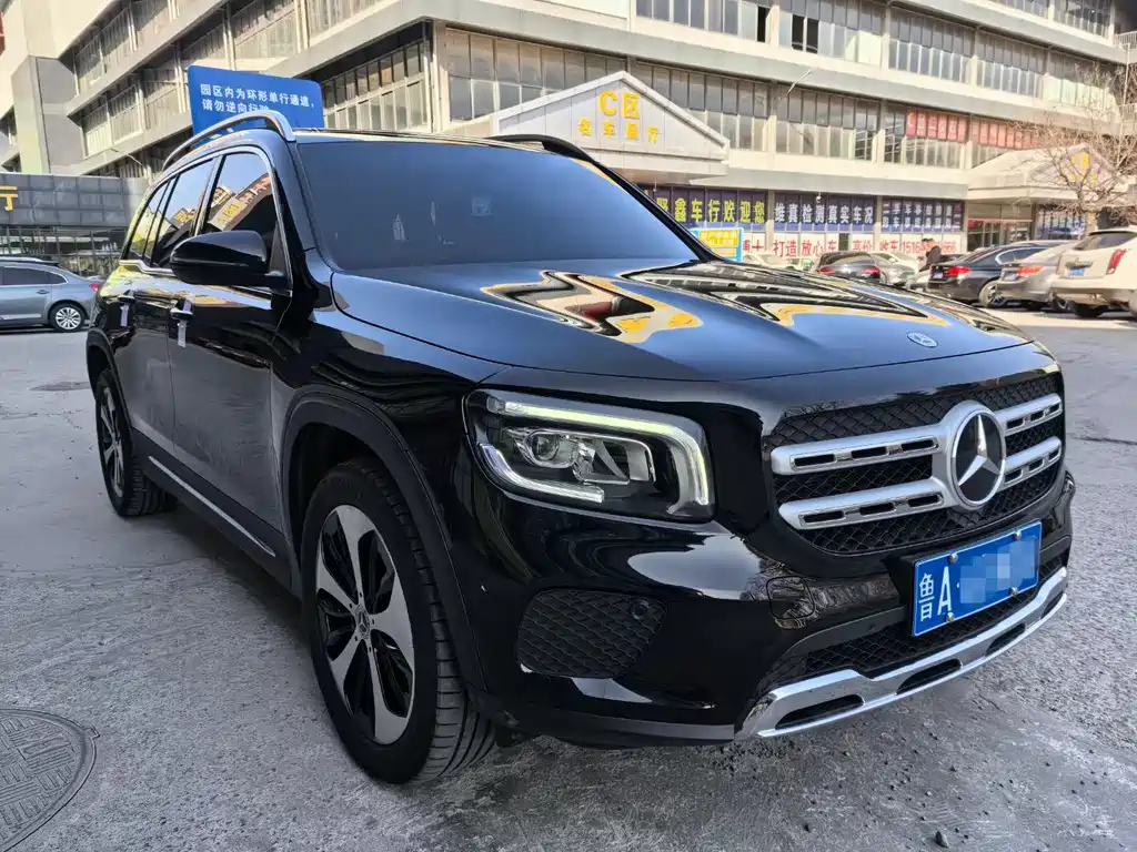 MERCEDES BENZ GLB 2022