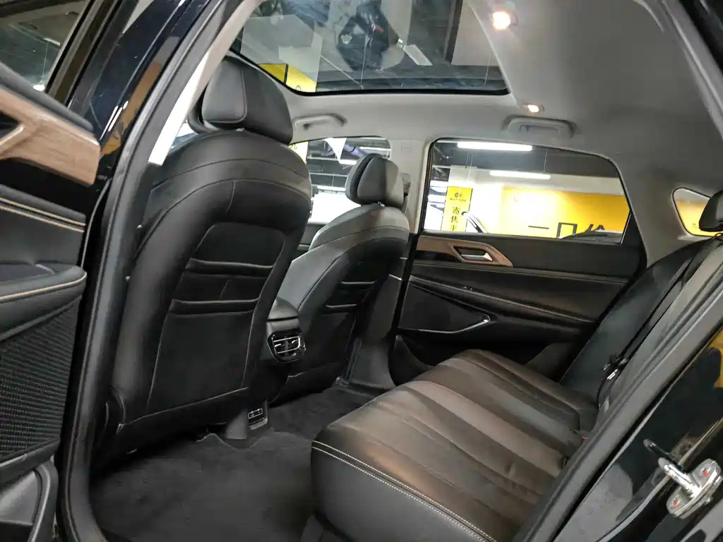 XPENG MOTORS P5 2022