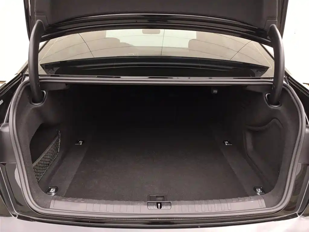 AUDI A6L 2021