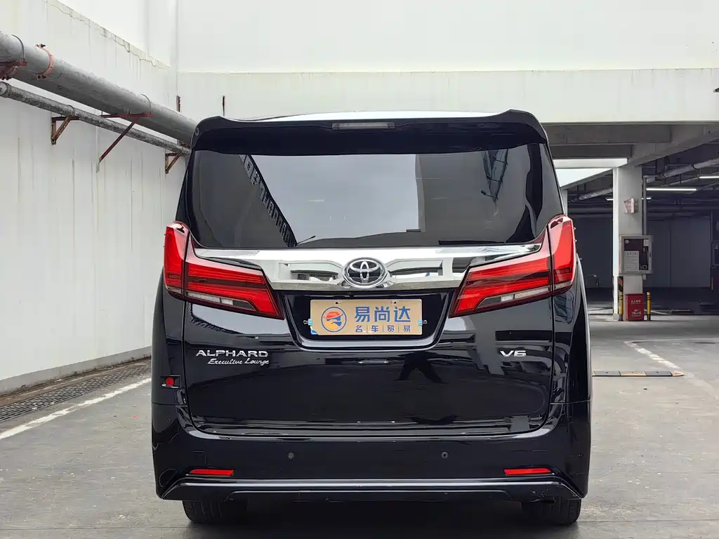 TOYOTA ALPHARD 2019