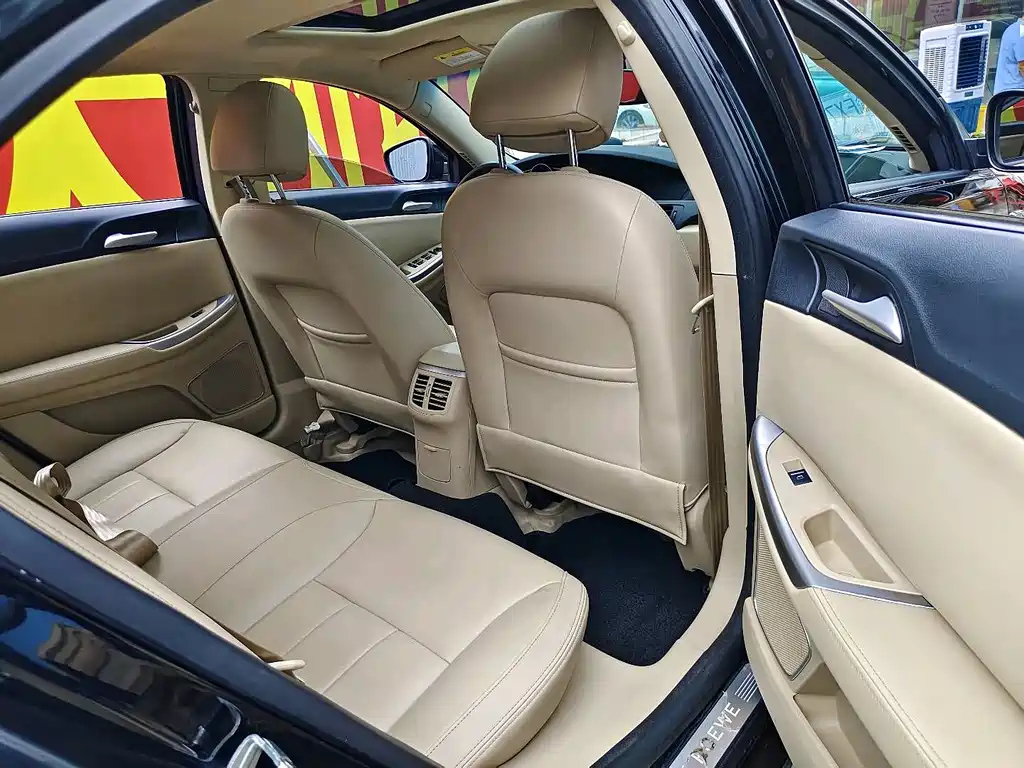 ROEWE 550 2014