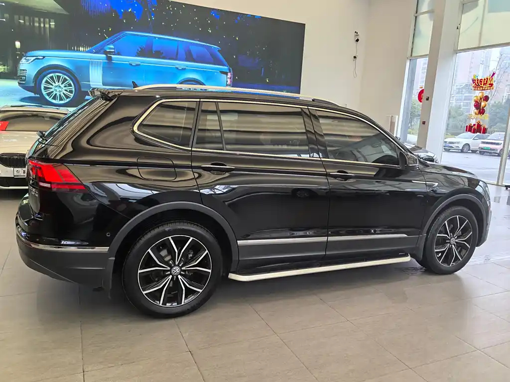 VOLKSWAGEN TIGUAN L 2019