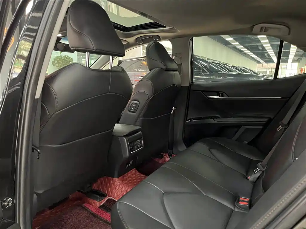 TOYOTA CAMRY 2021