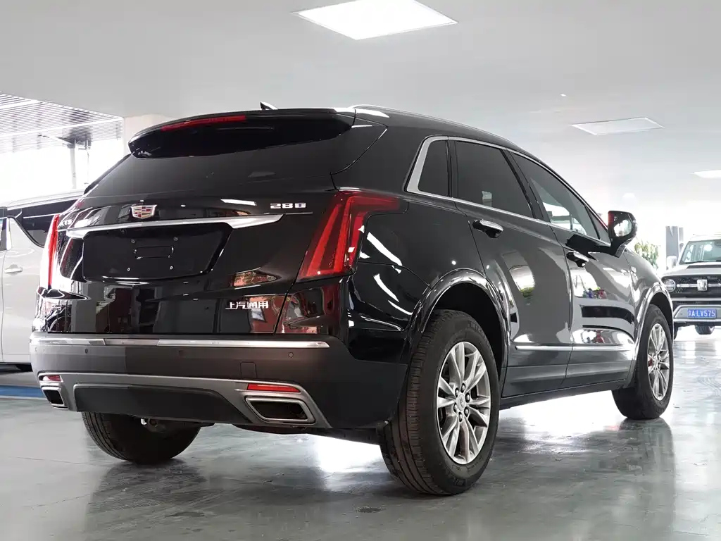 CADILLAC XT5 2021