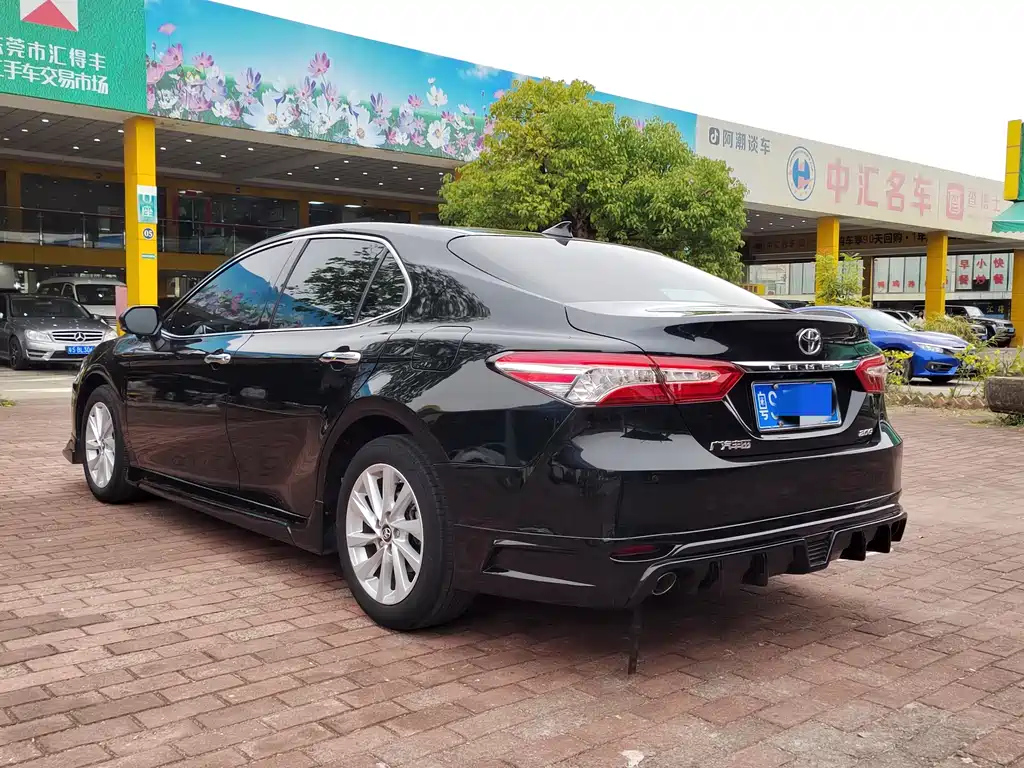 TOYOTA CAMRY 2021