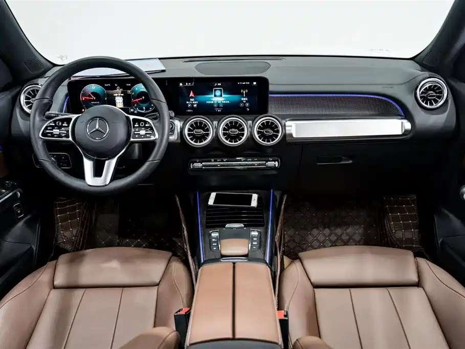 MERCEDES BENZ GLB 2021