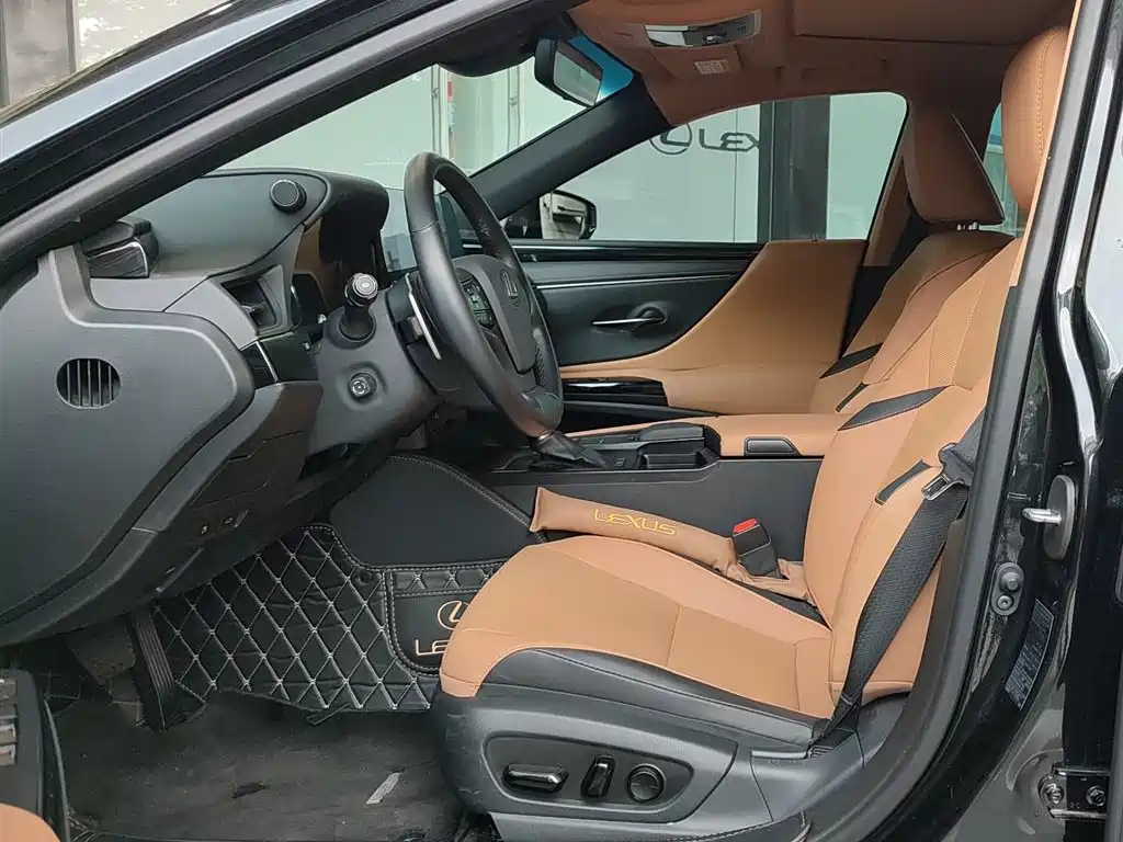 LEXUS ES 2022