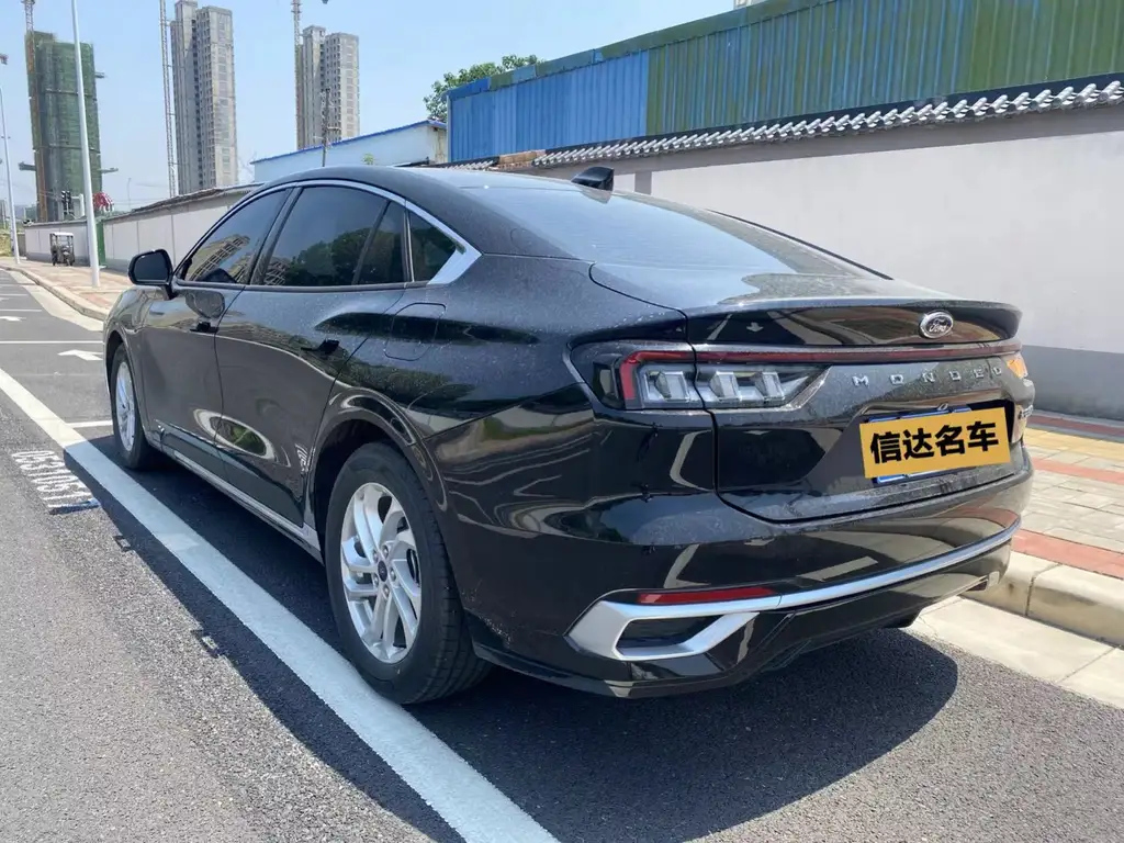 FORD MONDEO 2023