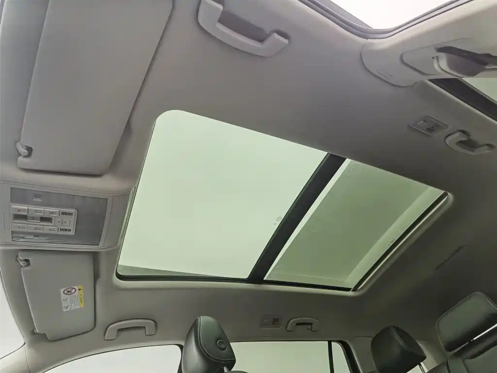 VOLKSWAGEN TOURAN 2020