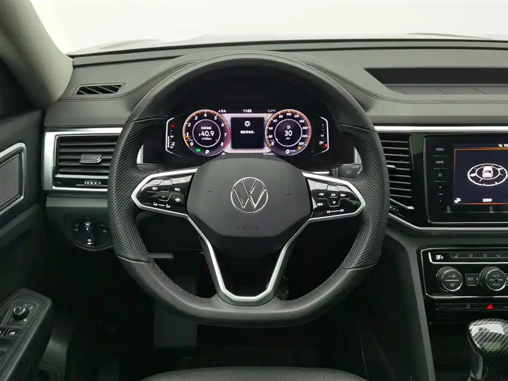 VOLKSWAGEN TOURAN 2020