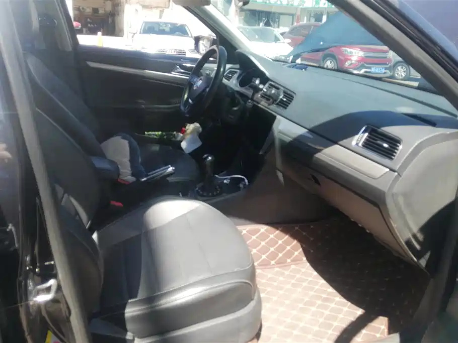 VOLKSWAGEN LAVIDA 2017