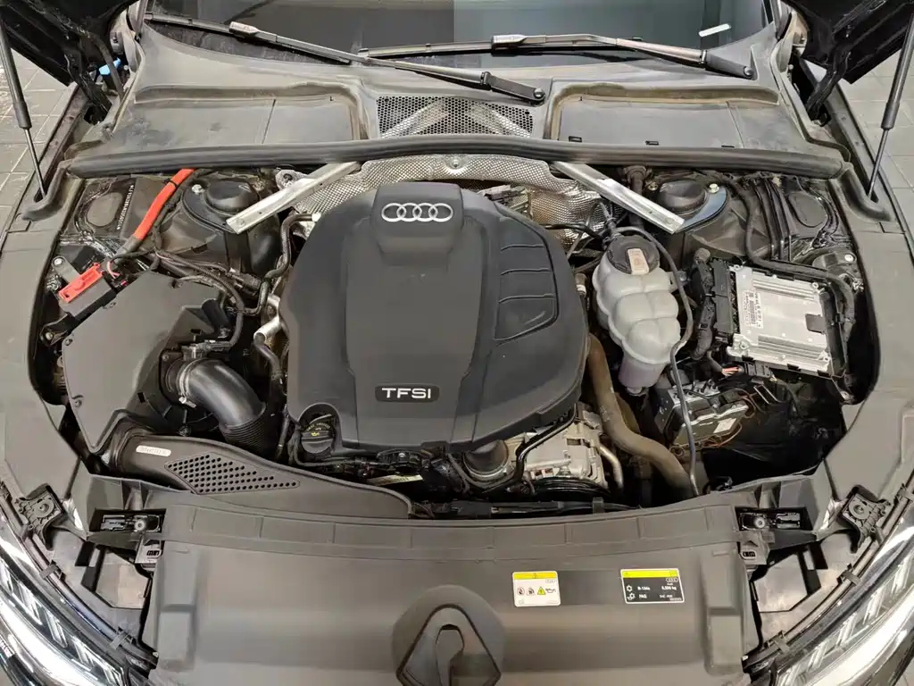 AUDI A4L 2022