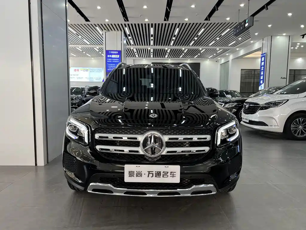 MERCEDES BENZ GLB 2021