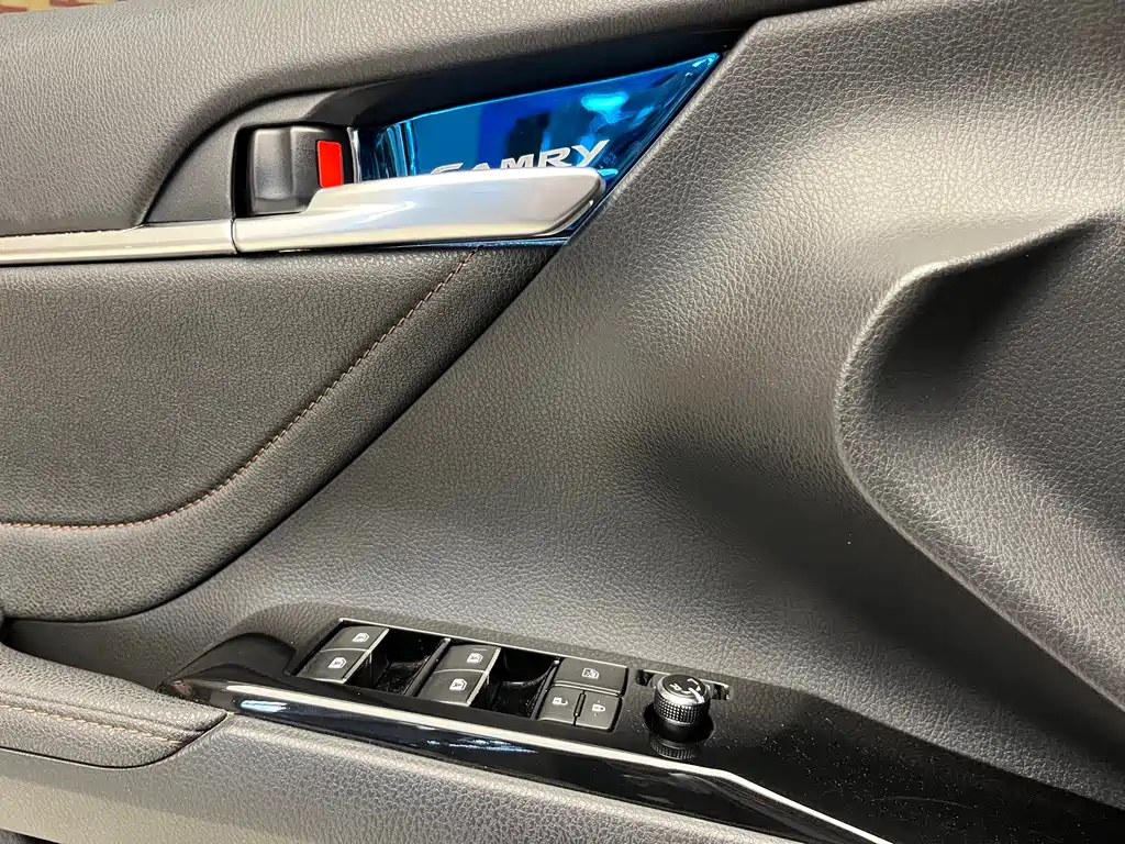 TOYOTA CAMRY 2019