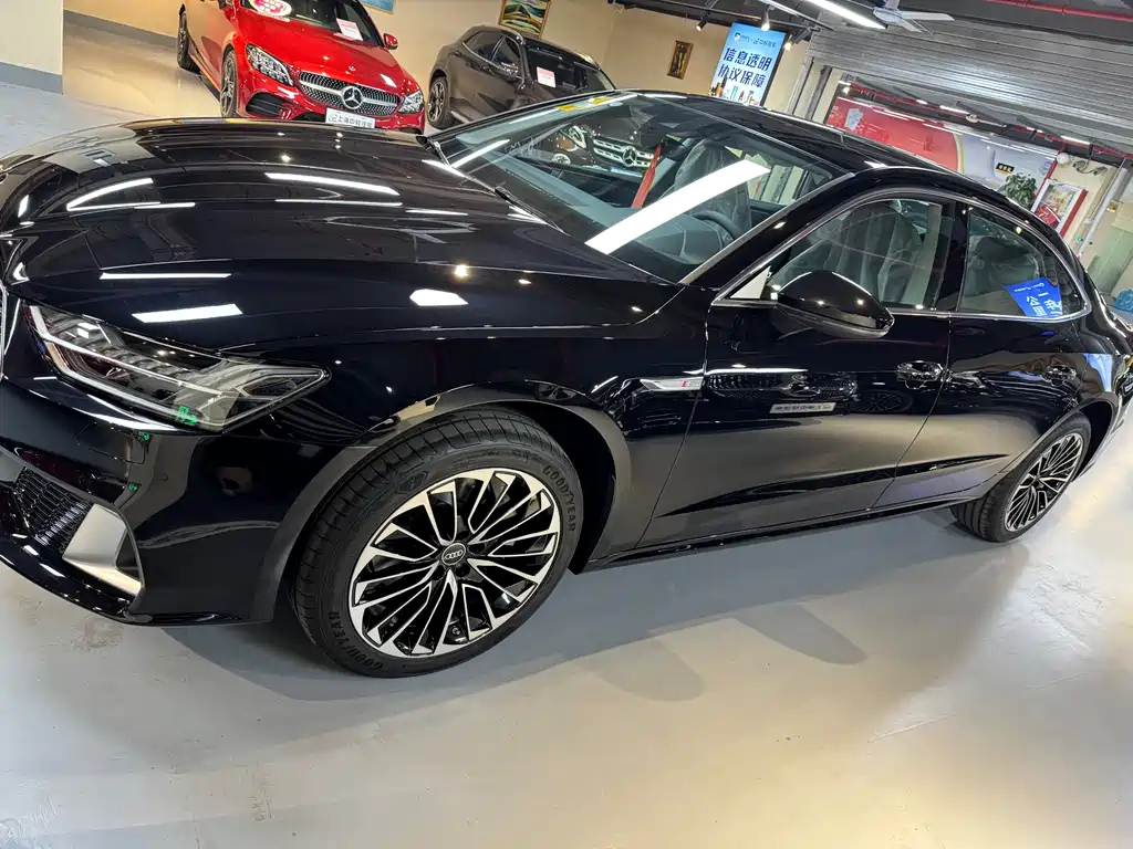 AUDI A7L 2024