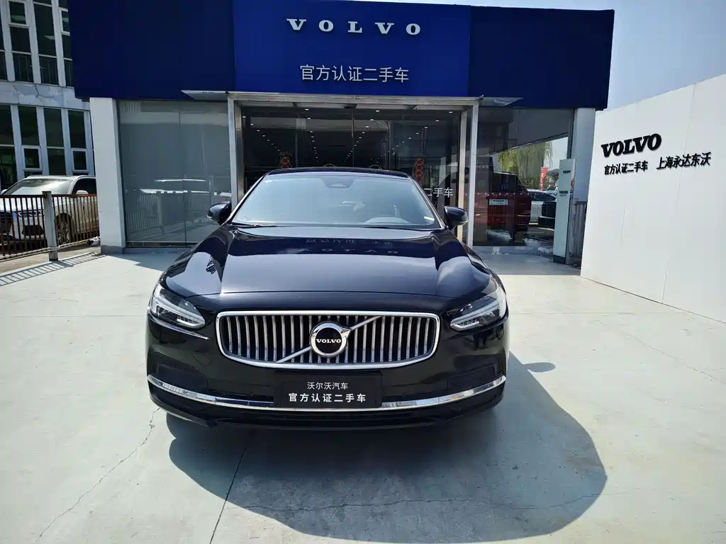 VOLVO S90 2022
