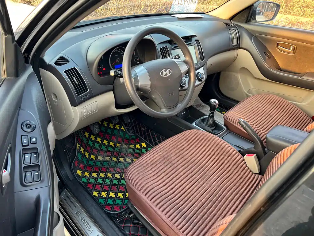 HYUNDAI CELESTA 2013