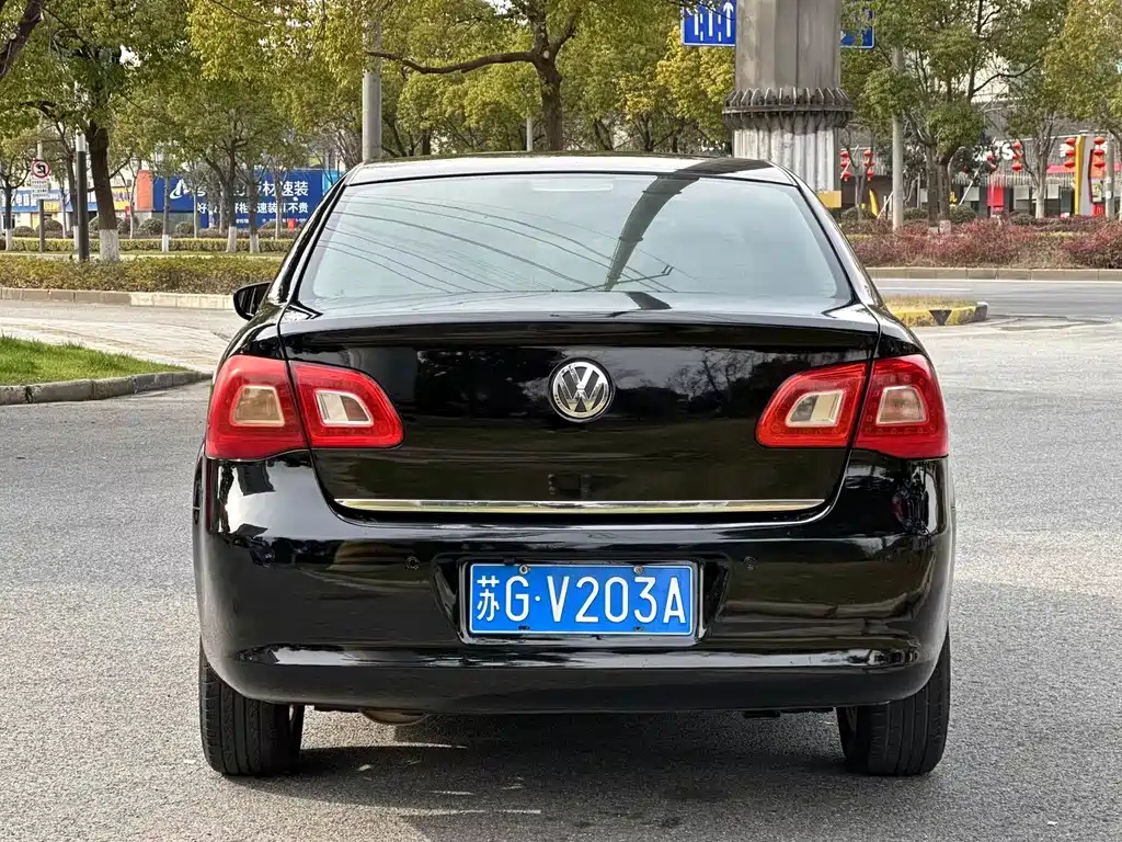 VOLKSWAGEN BORA 2011