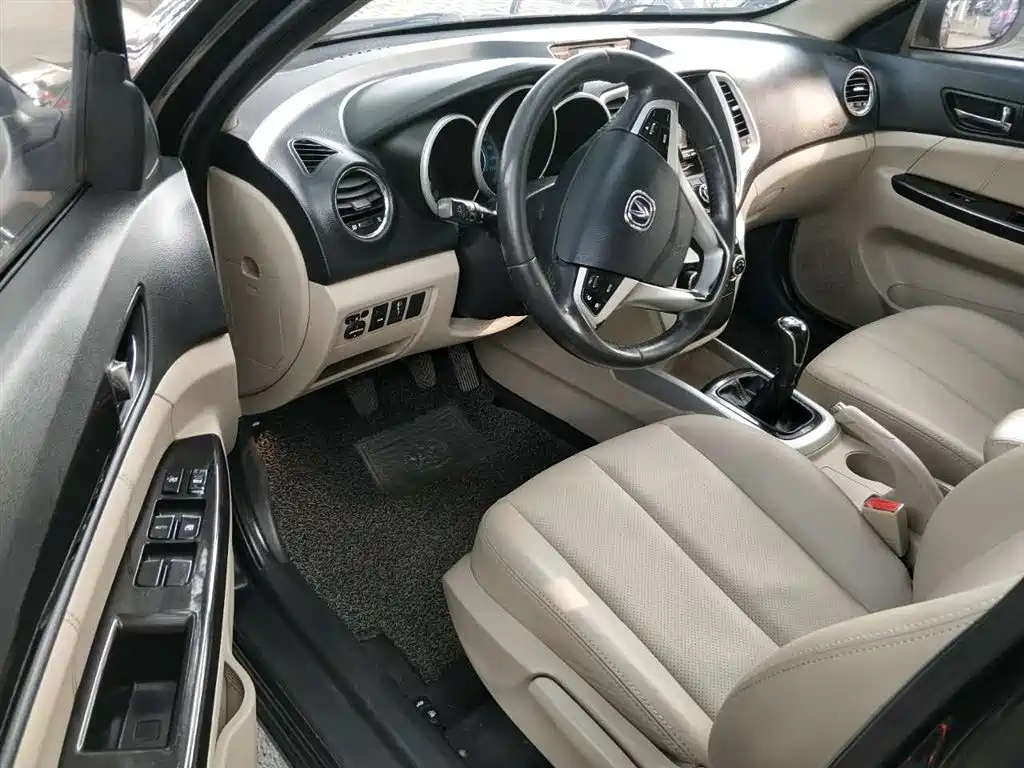 CHANGAN EADO 2014