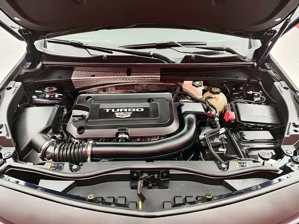 CADILLAC XT4 2021