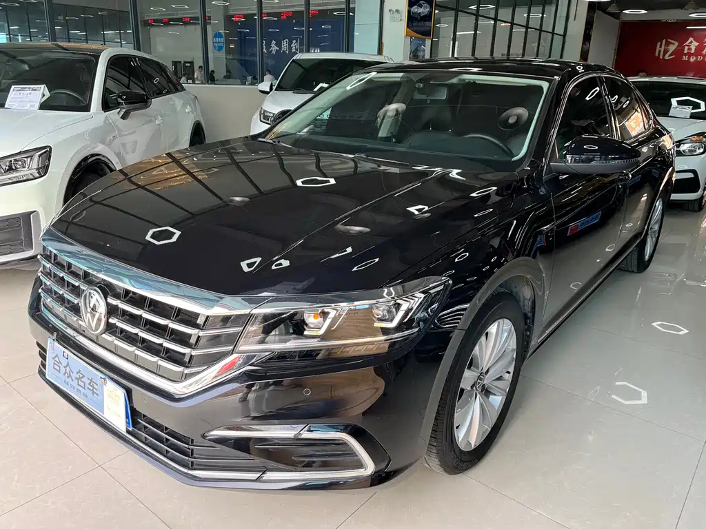 VOLKSWAGEN PASSAT 2021