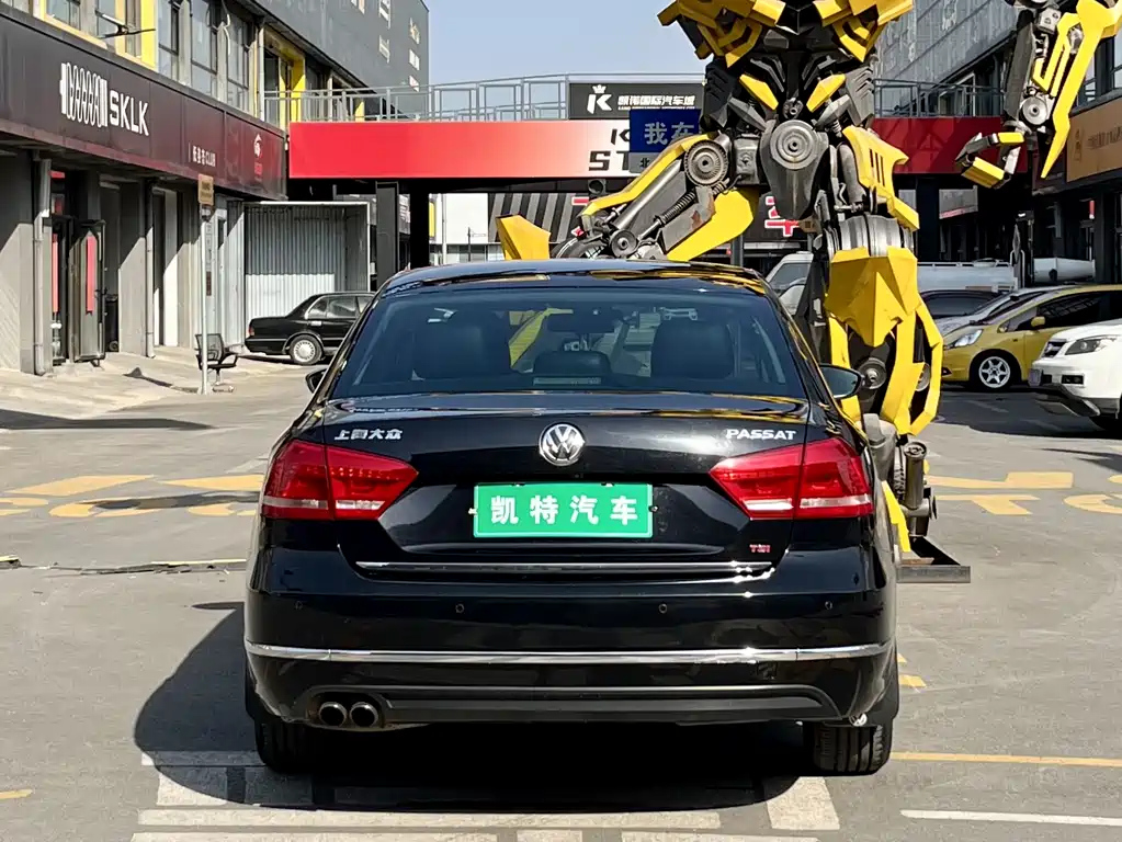 VOLKSWAGEN PASSAT 2014