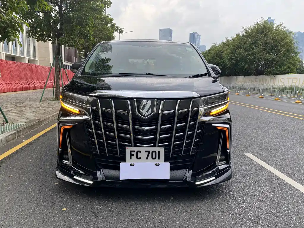 TOYOTA ALPHARD 2018