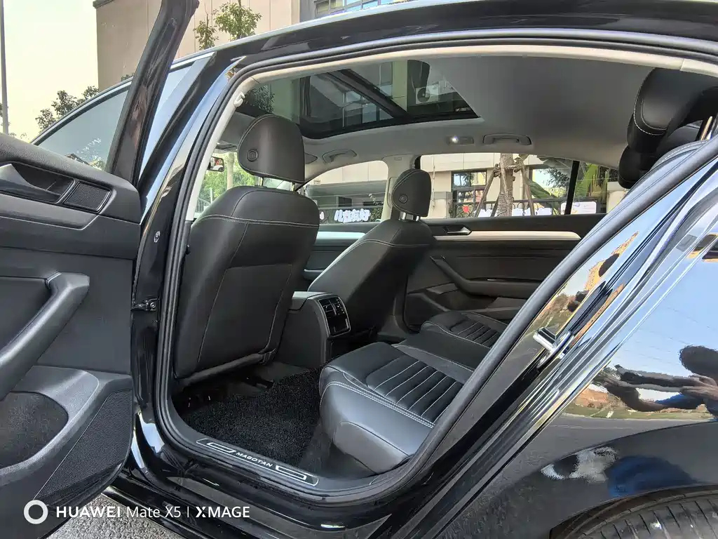 VOLKSWAGEN MAGOTAN 2021