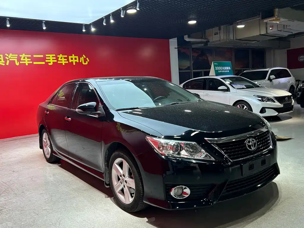 TOYOTA CAMRY 2014