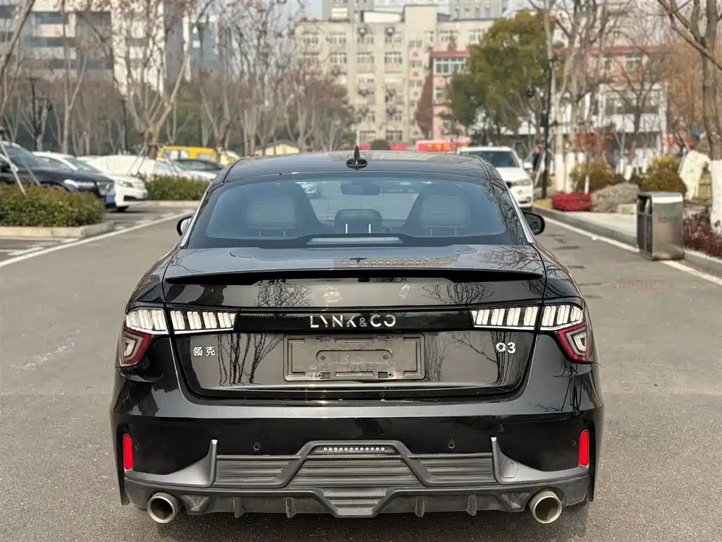 LYNK&CO 03 2021