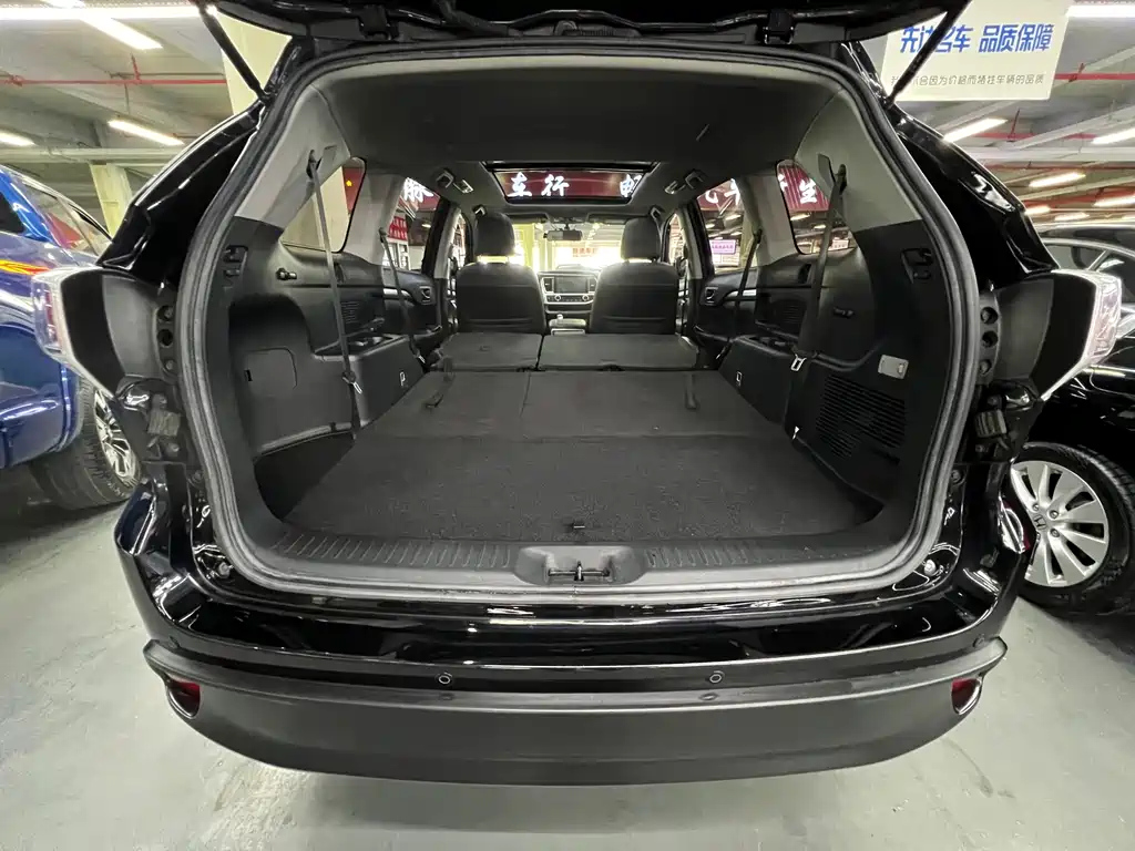 TOYOTA HIGHLANDER 2016