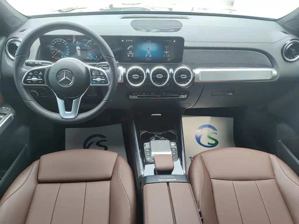 MERCEDES BENZ GLB 2022