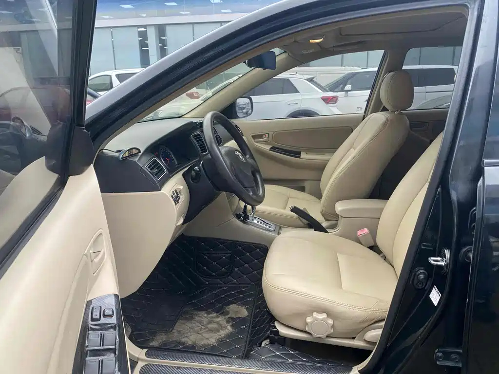 TOYOTA COROLLA 2015