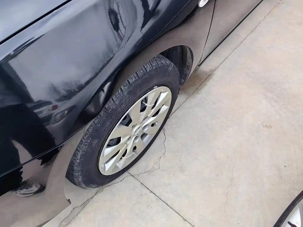 NISSAN SYLPHY 2020