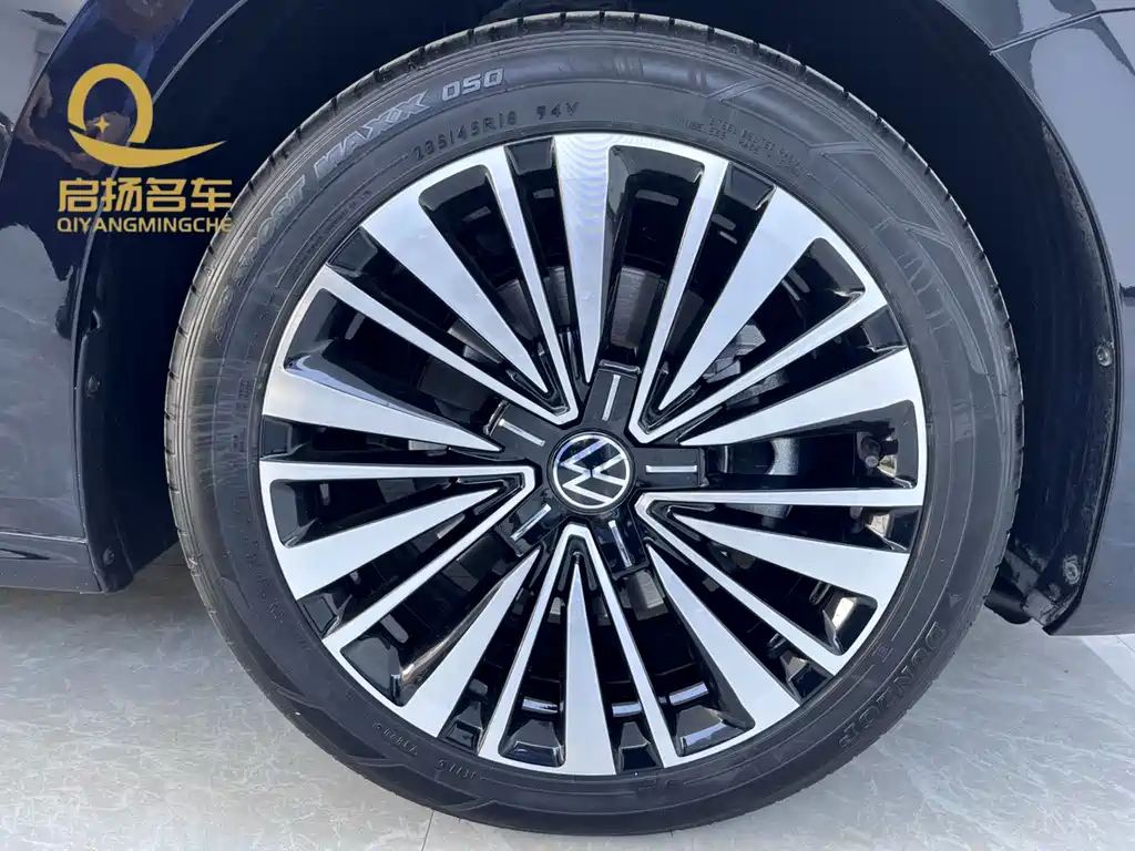 VOLKSWAGEN PASSAT 2021