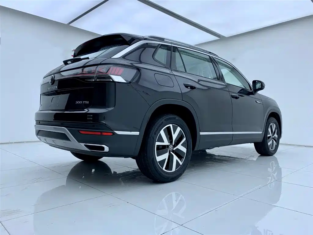 VOLKSWAGEN TAYRON 2024
