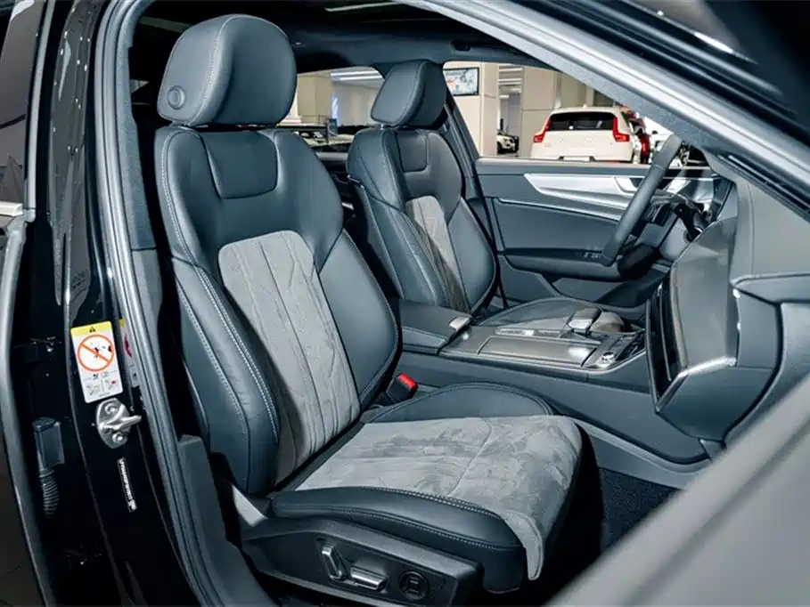 AUDI A6L 2023