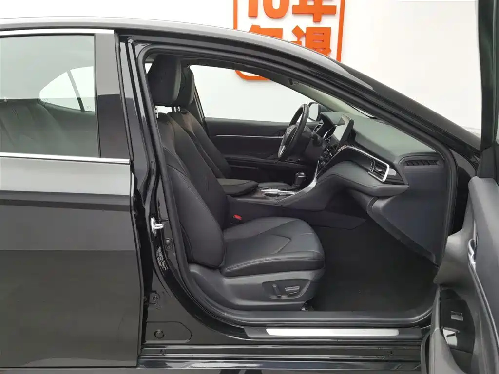 TOYOTA CAMRY 2022