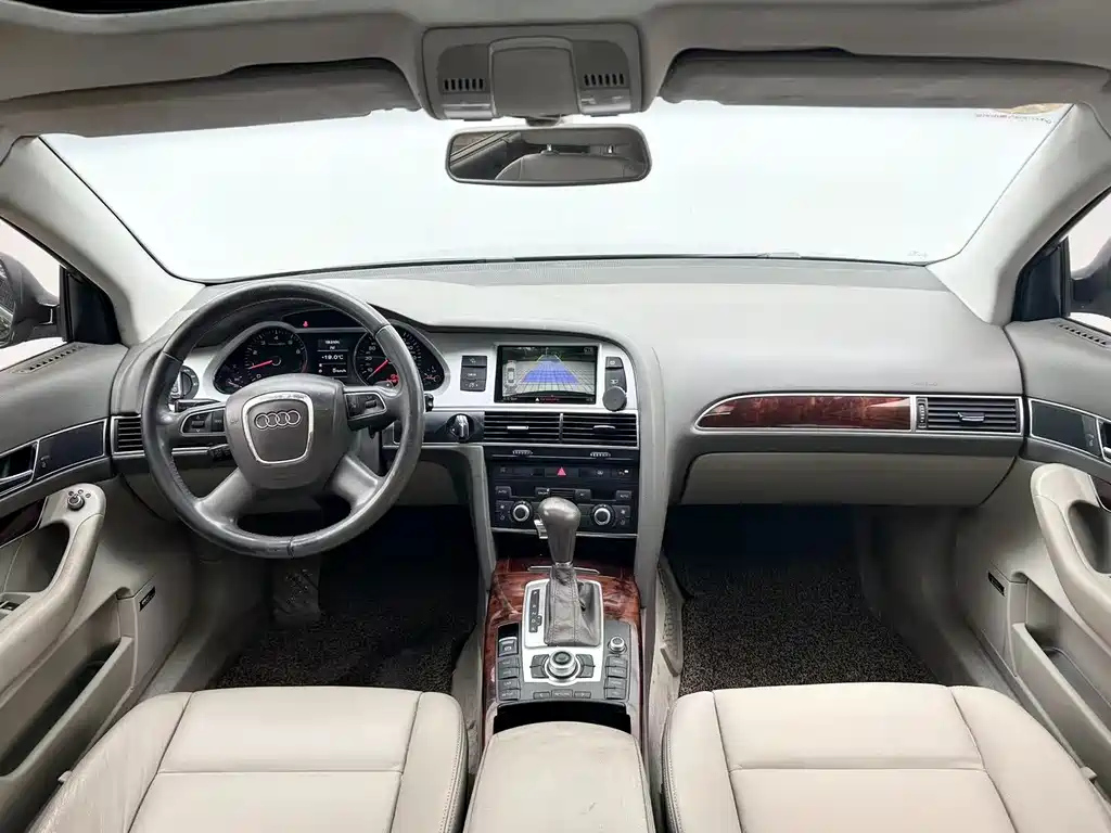 AUDI A6L 2011