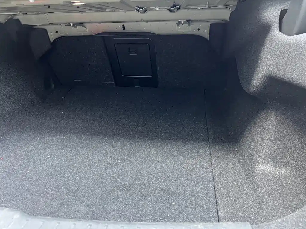 VOLVO S90 2023