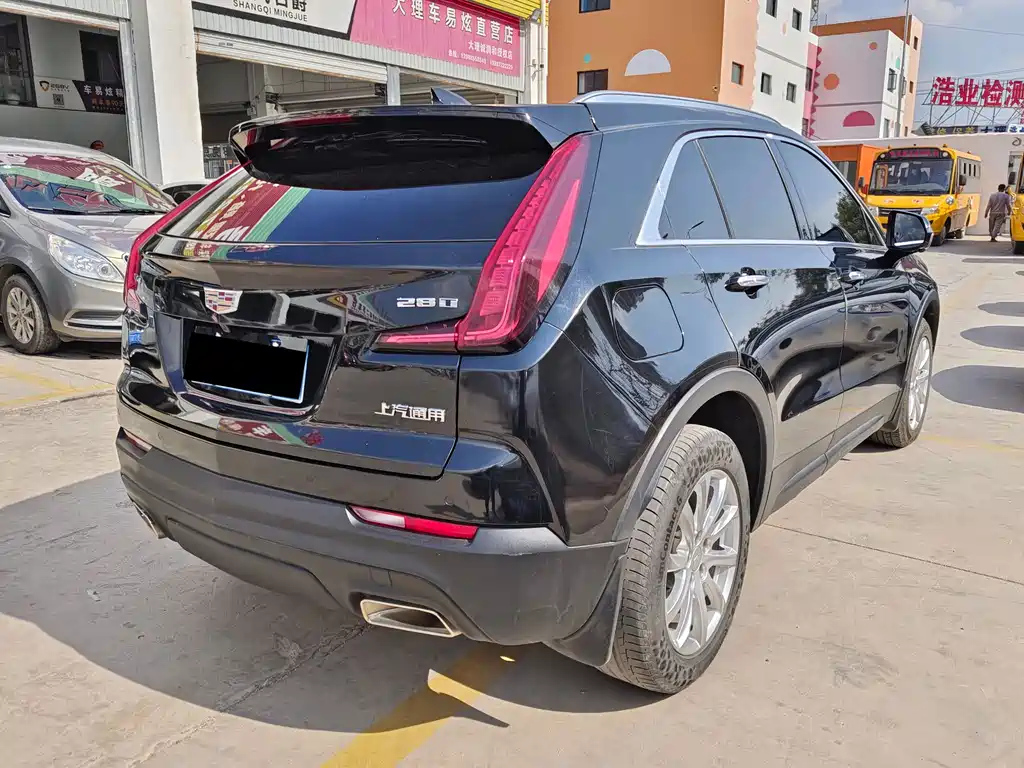 CADILLAC XT4 2021