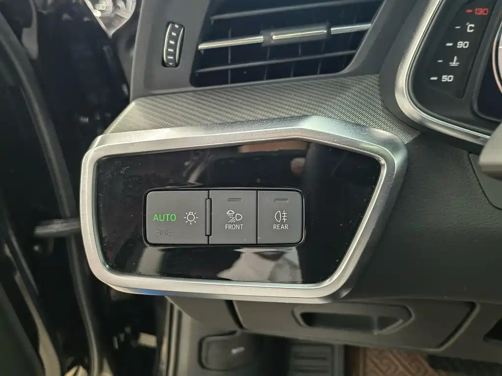 AUDI A6L 2021
