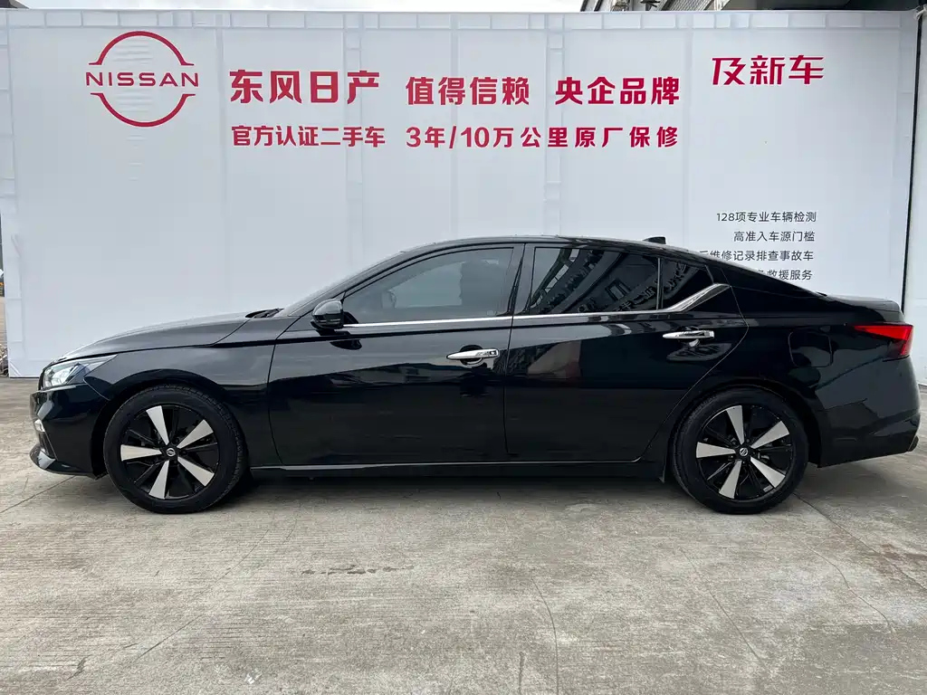 NISSAN TEANA 2022