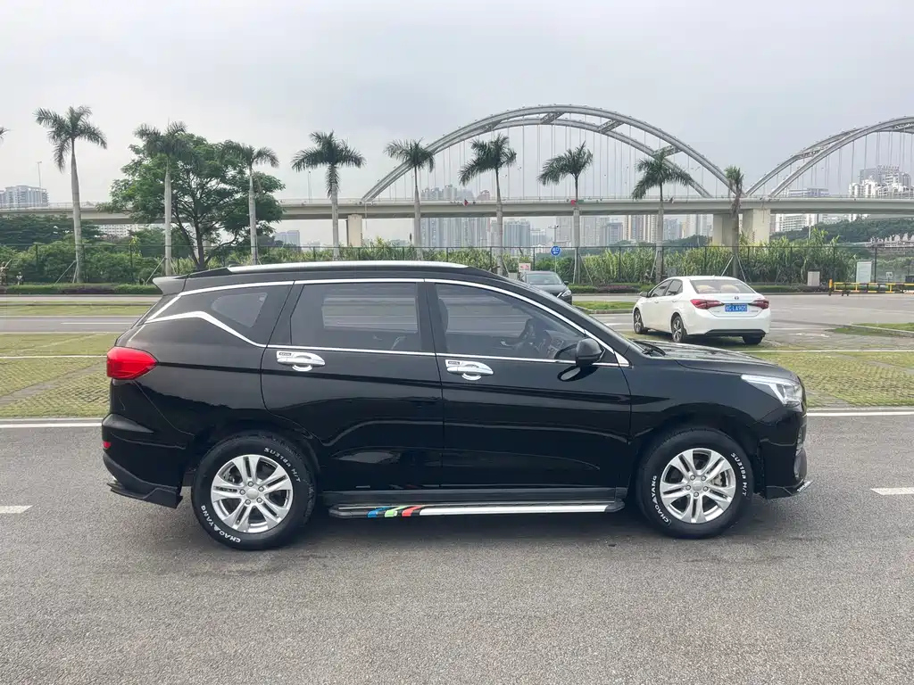 HAVAL M6 2019
