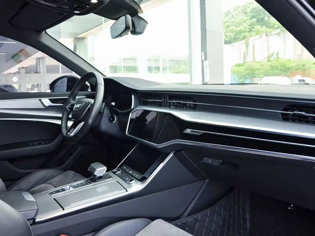 AUDI A6L 2021