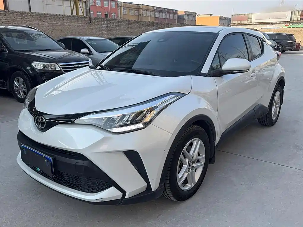 TOYOTA C-HR 2021