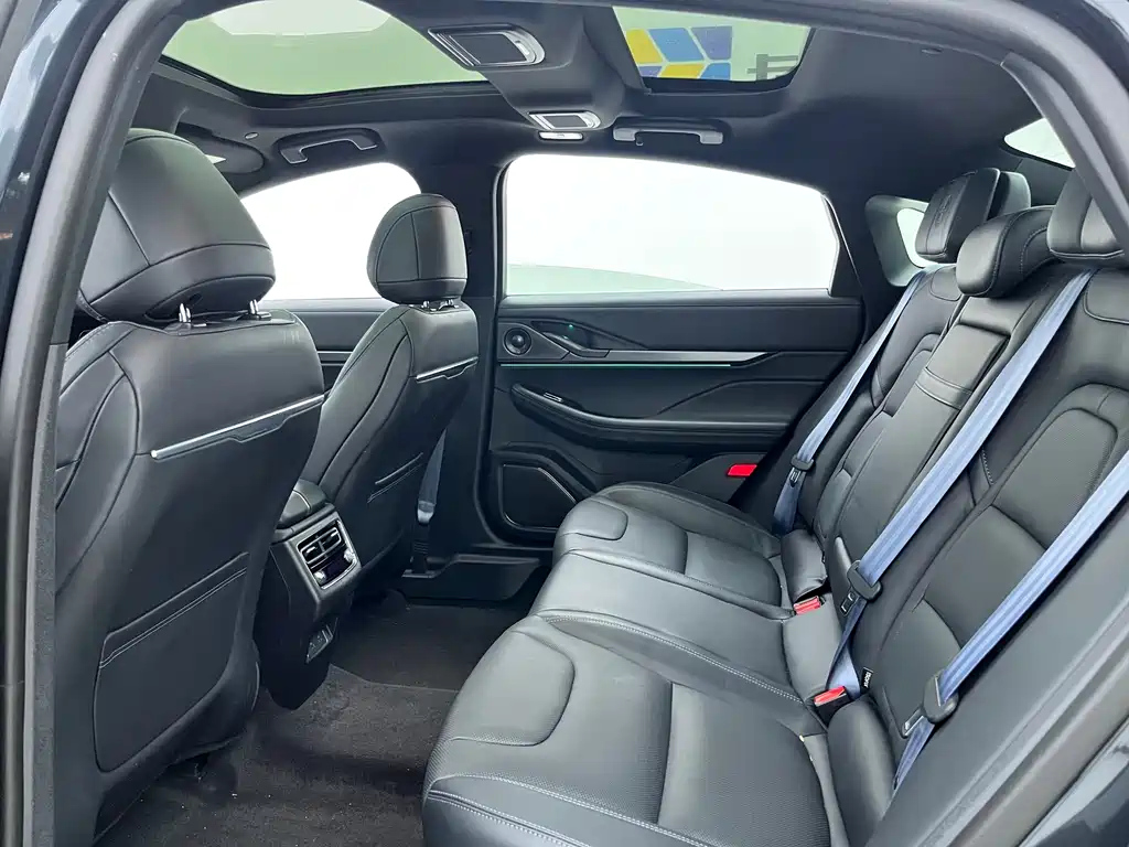 LINCOLN Z 2023